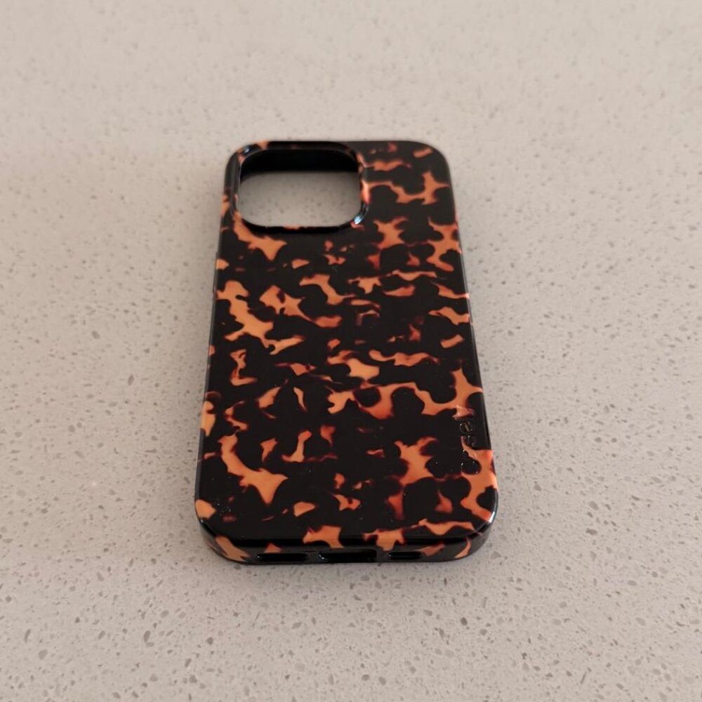 Casely Tortoise Shell iPhone 16 Pro Case - Picture 2 of 3